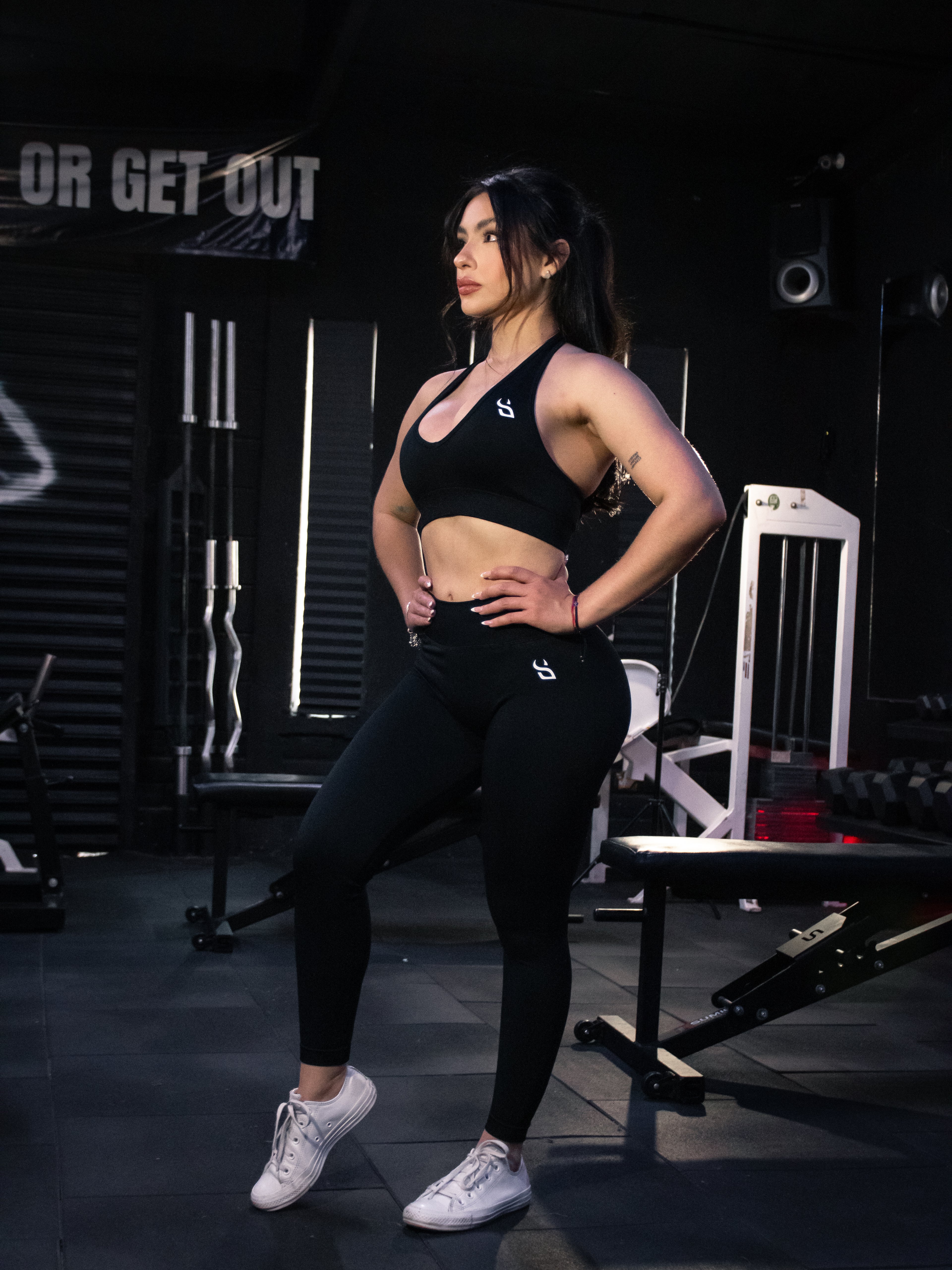 Top cuello U & Leggins (negro)